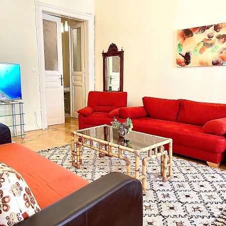 Isabelle Residency - Balcony & A.C Apartment Будапеща Екстериор снимка