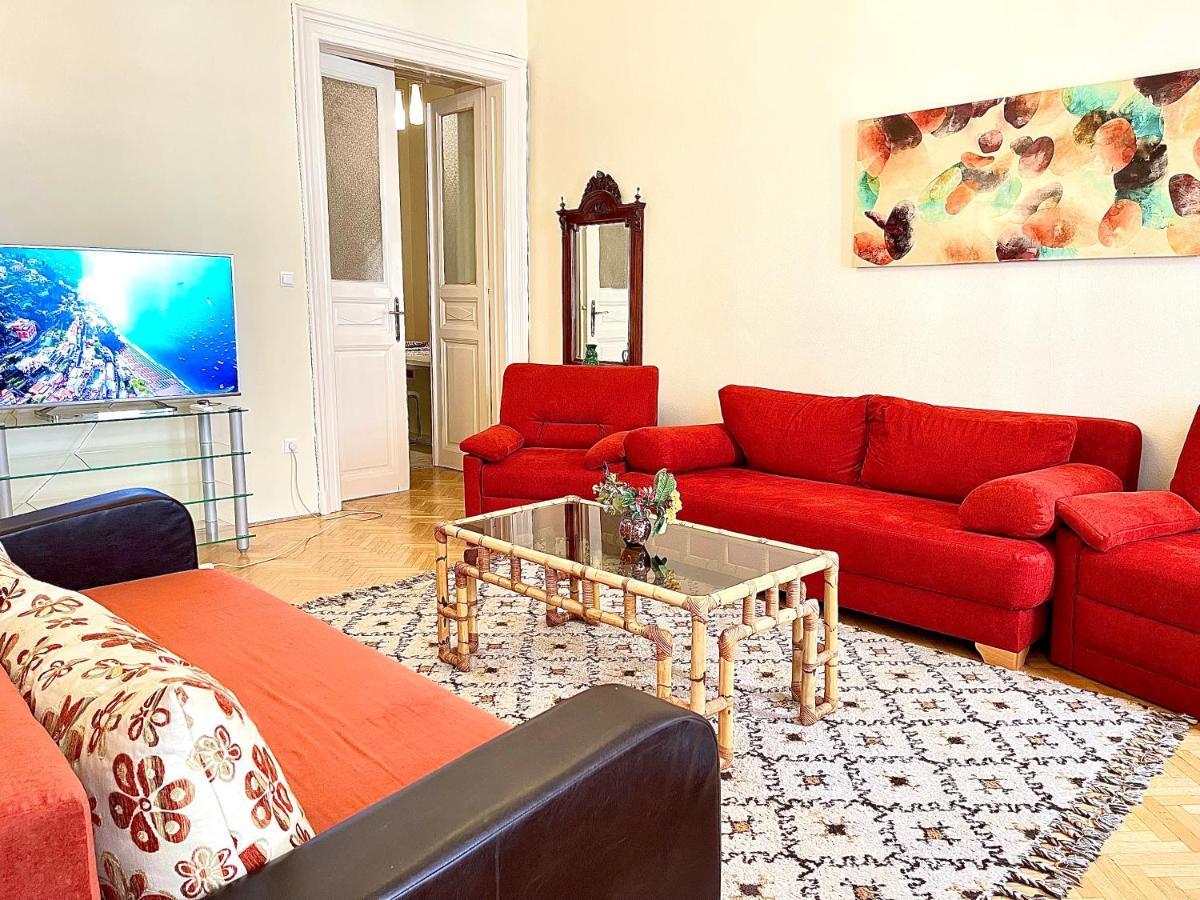 Isabelle Residency - Balcony & A.C Apartment Будапеща Екстериор снимка