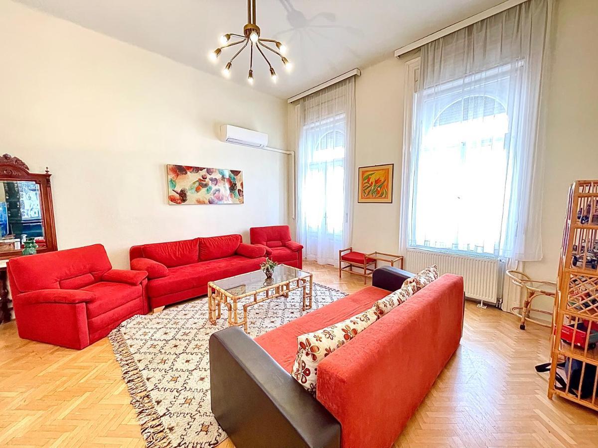 Isabelle Residency - Balcony & A.C Apartment Будапеща Екстериор снимка