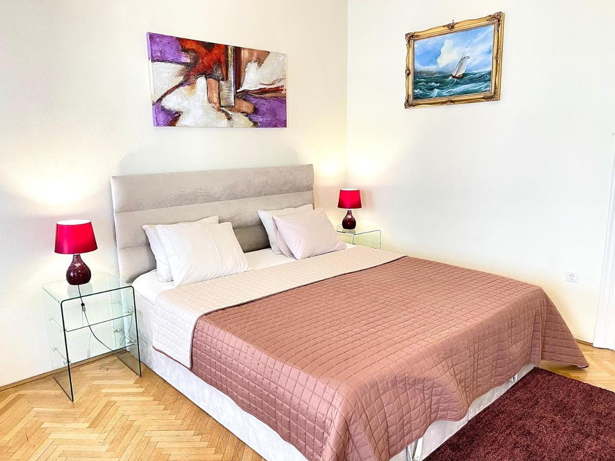 Isabelle Residency - Balcony & A.C Apartment Будапеща Екстериор снимка