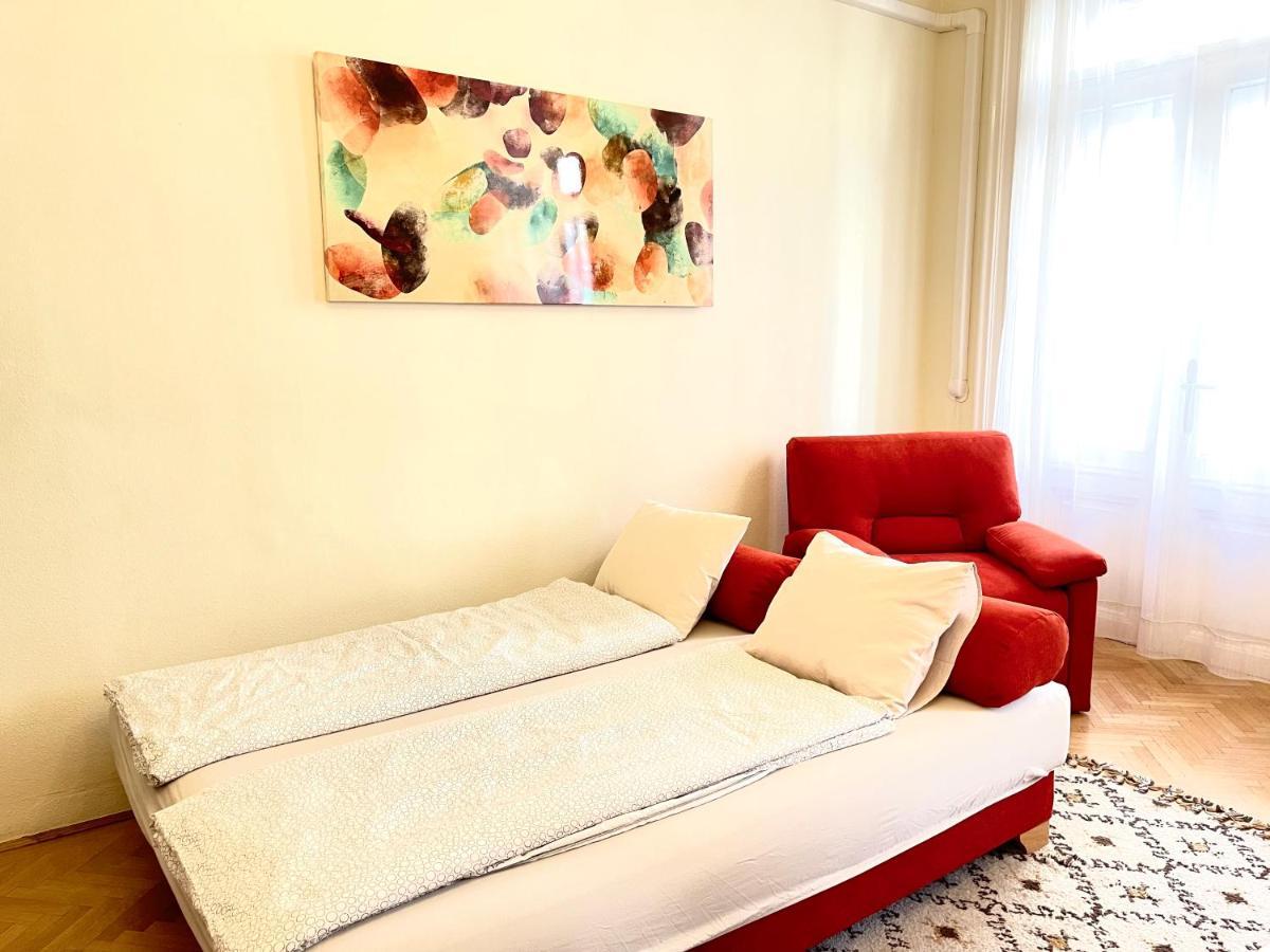 Isabelle Residency - Balcony & A.C Apartment Будапеща Екстериор снимка