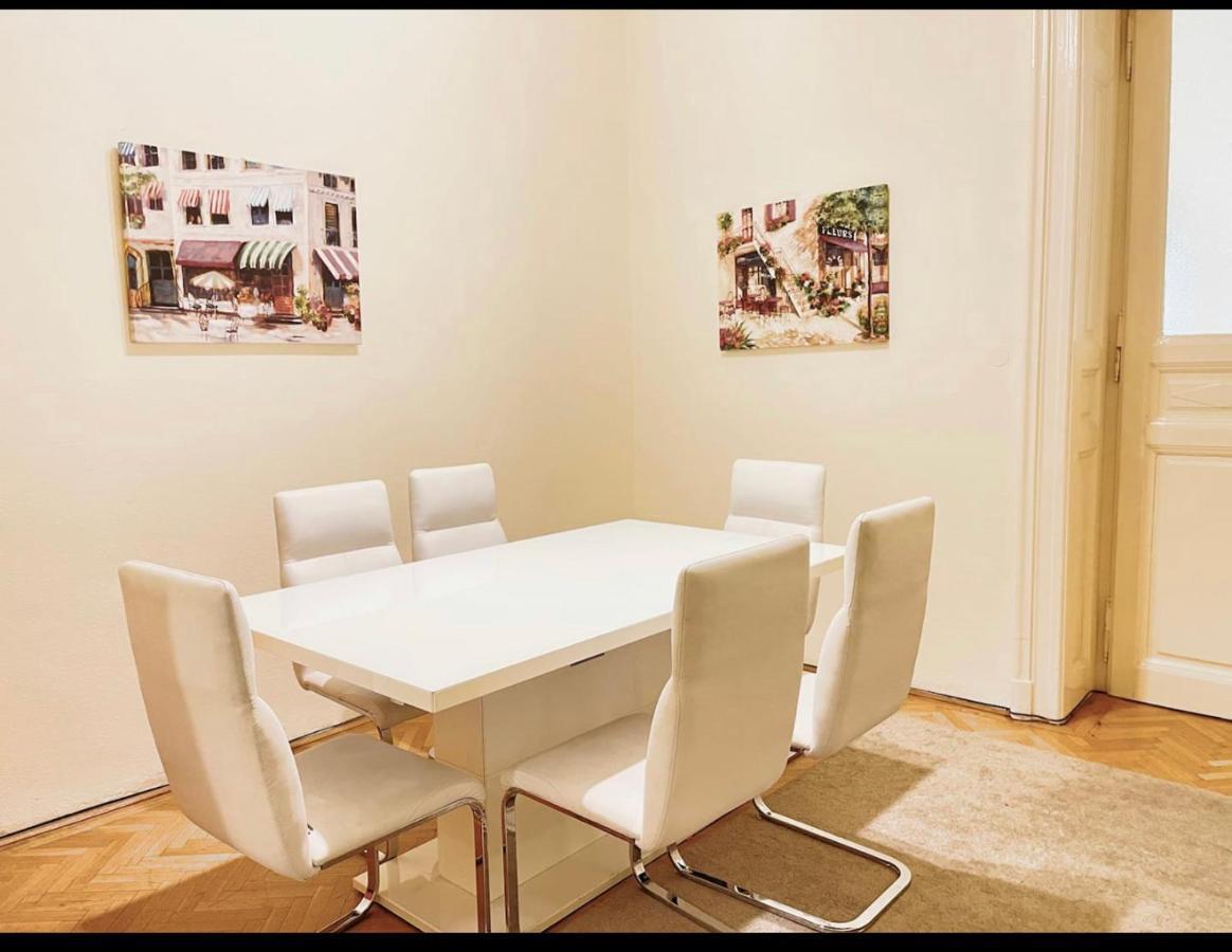 Isabelle Residency - Balcony & A.C Apartment Будапеща Екстериор снимка